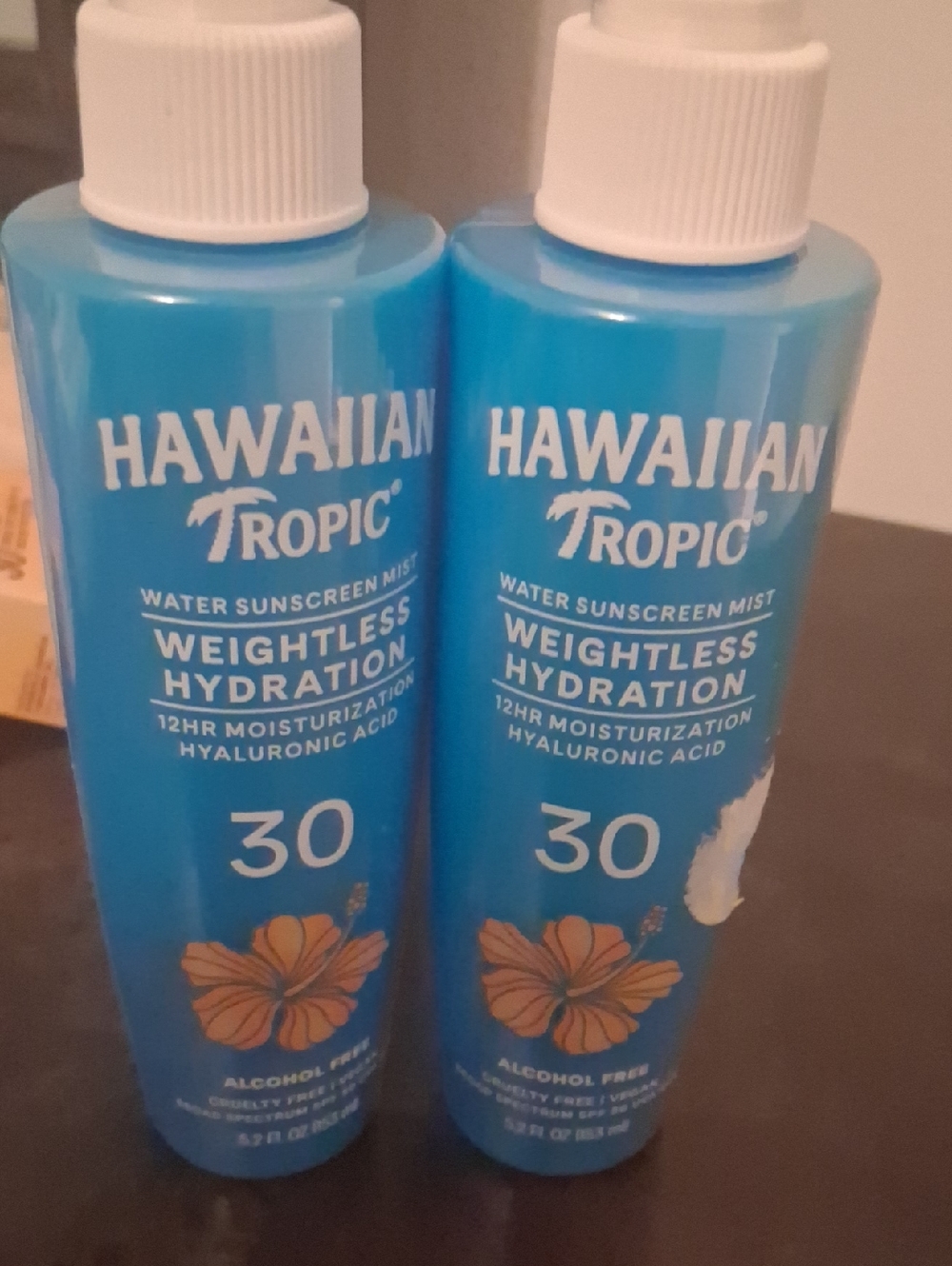 2 Brand New HAWIIAN TROPICS WEIGHTLESS HYDRATIONS